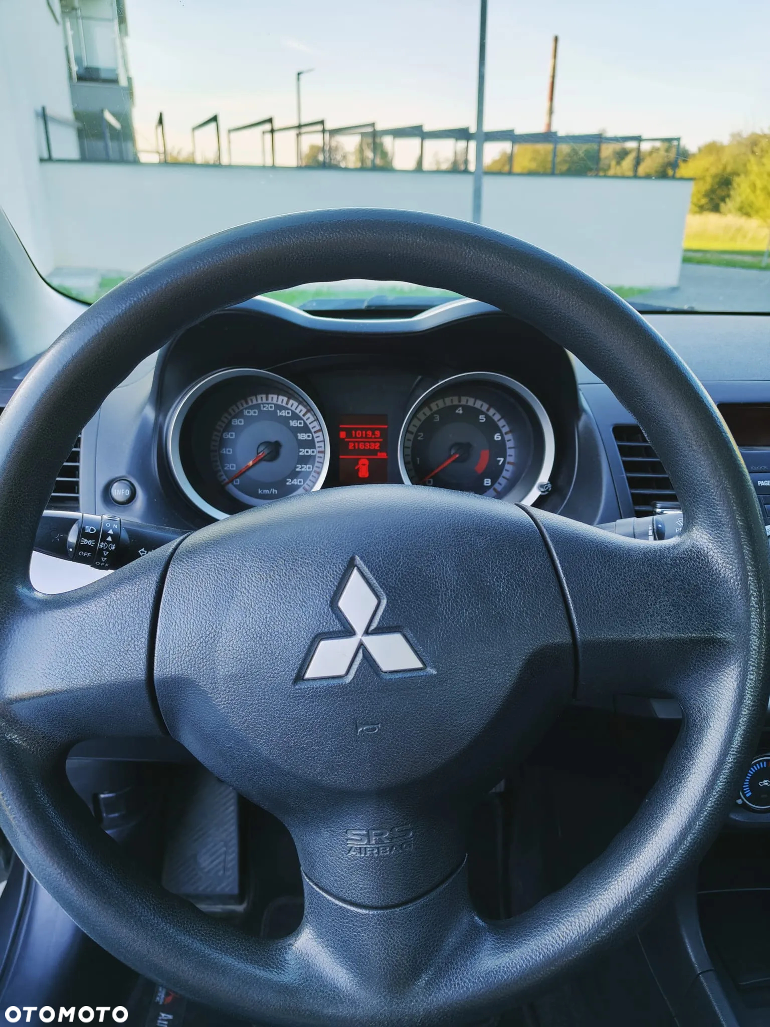 Mitsubishi Lancer 1.5 Invite - 4