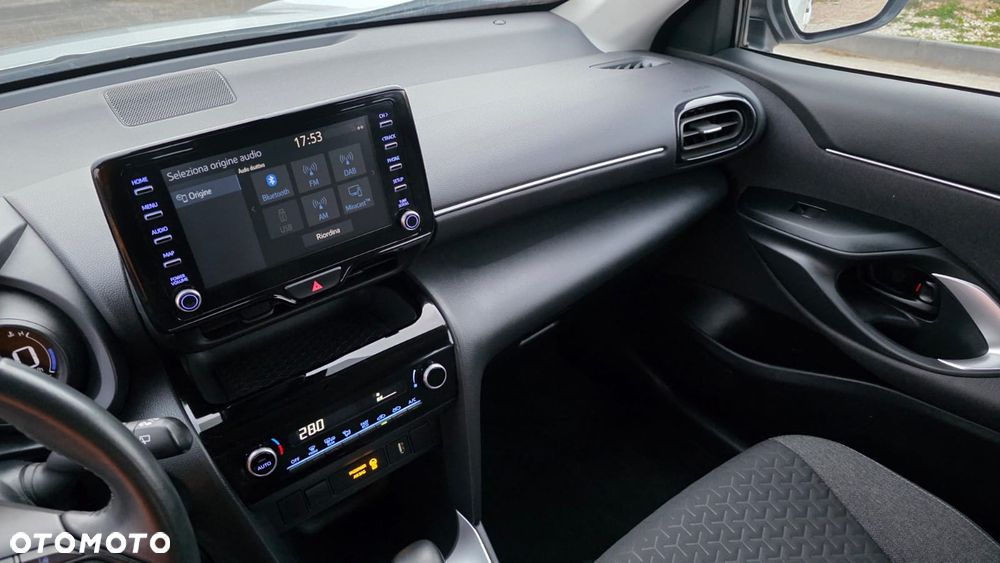Toyota Yaris Cross 116 1.5 VVT-i Business Edition - 11