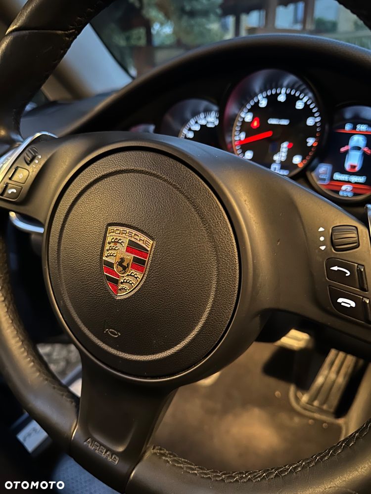 Porsche Panamera PDK - 18