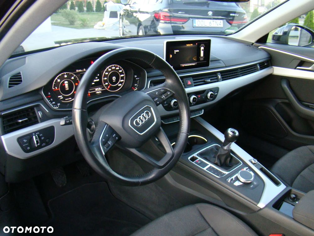 Audi A4 Avant 2.0 TDI ultra - 24