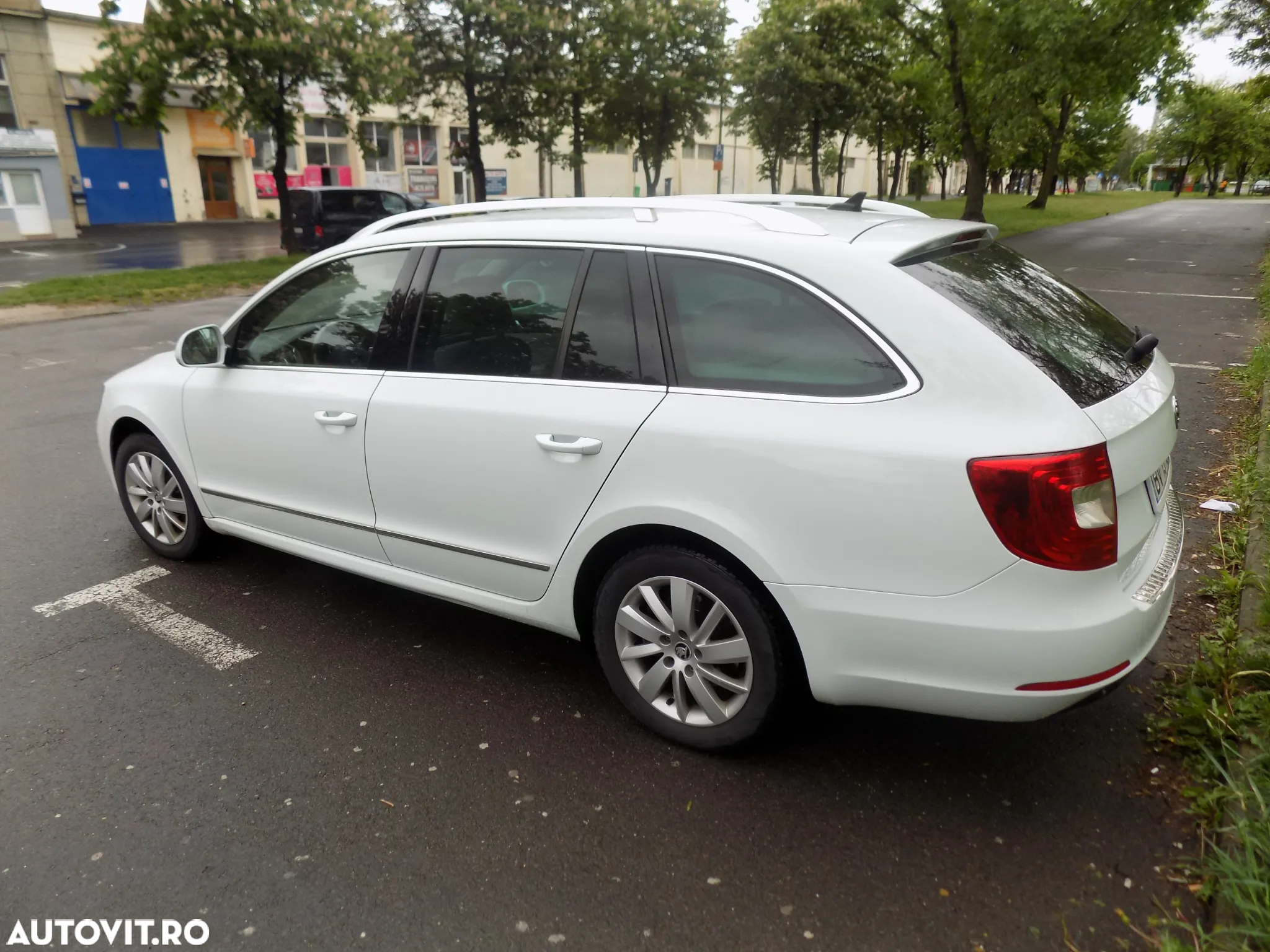 Skoda Superb Combi 2.0 TDI Elegance - 6