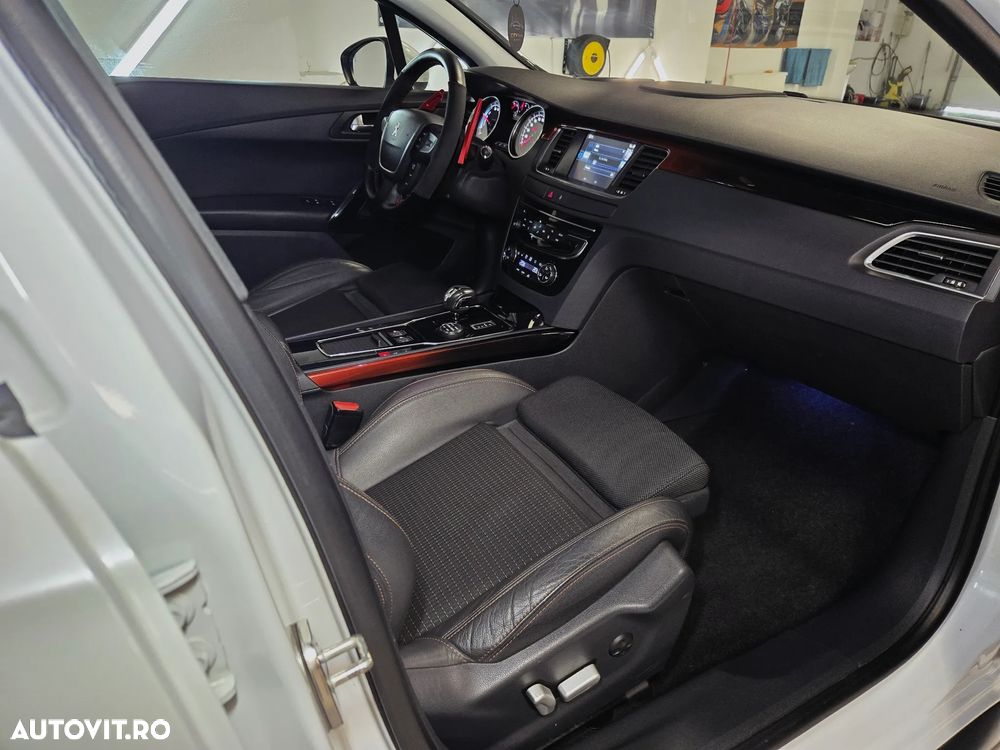 Peugeot 508 RXH Hybrid4 - 20