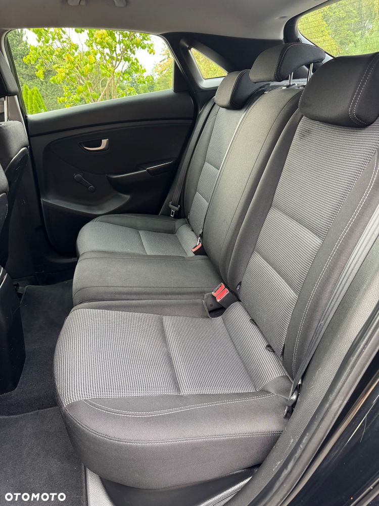 Hyundai i30 1.4 Premium - 21