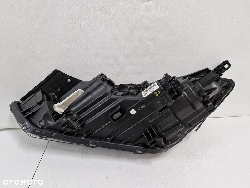 HYUNDAI TUCSON III LAMPA PRAWY PRZÓD PRAWA PRZEDNIA REFLEKTOR LED UK 92102-D7210 - 10