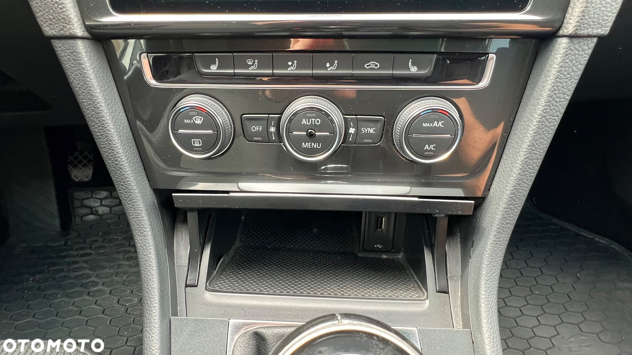 Volkswagen Golf VII 1.5 TSI BMT Comfortline - 15