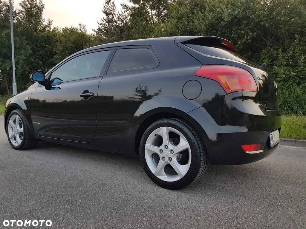 Kia ProCeed Pro_cee'd 2.0 Optimum + - 11