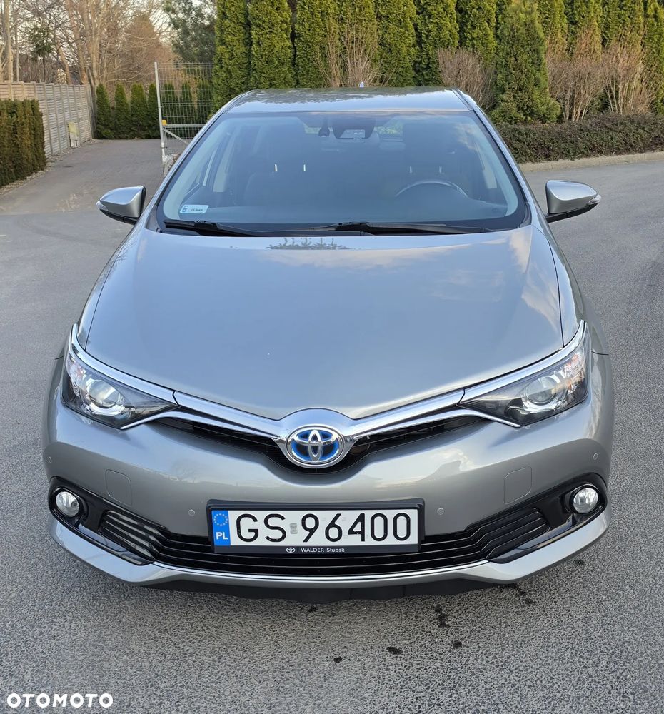 Toyota Auris Hybrid 135 Premium - 2