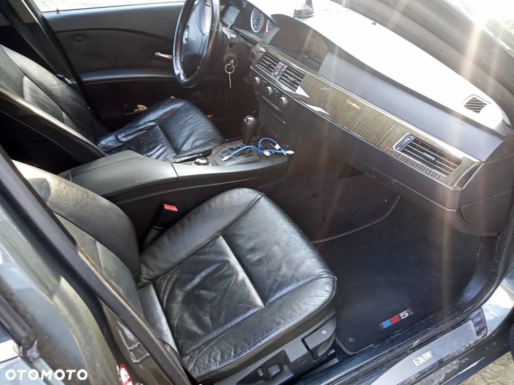 BMW Seria 5 525d Touring Edition Fleet - 10