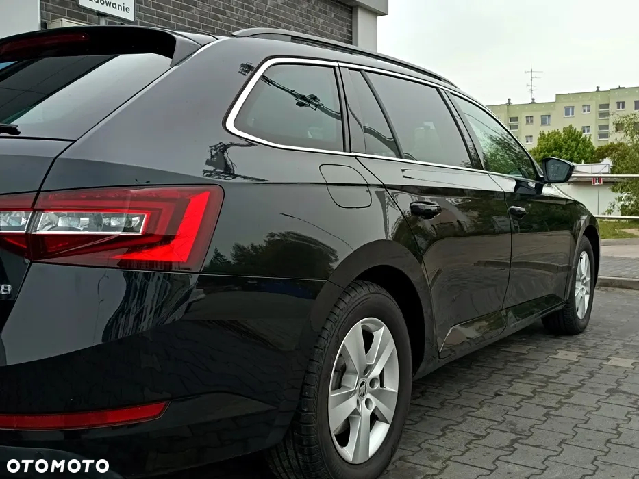 Skoda Superb 2.0 TDI Ambition DSG7 - 16