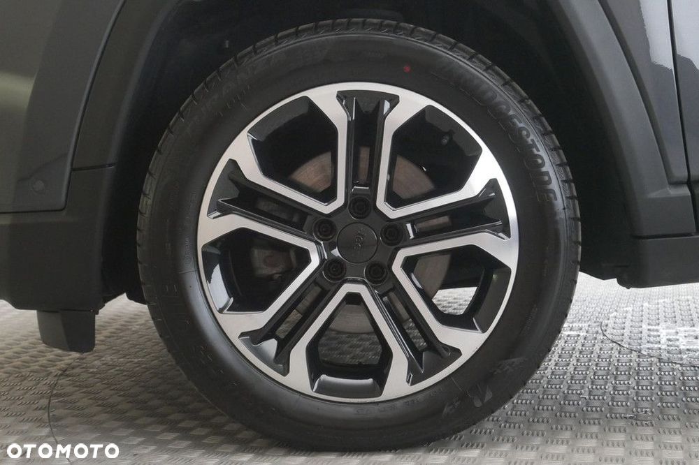Jeep Compass - 14
