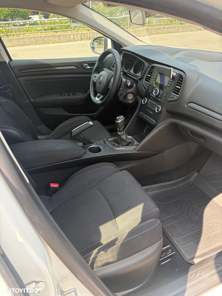 Renault Megane TCe GPF Limited - 9