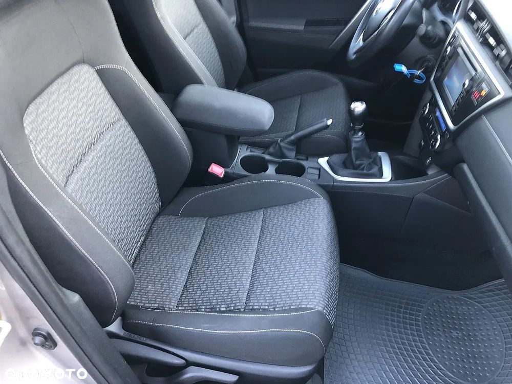 Toyota Auris 1.6 Comfort - 29