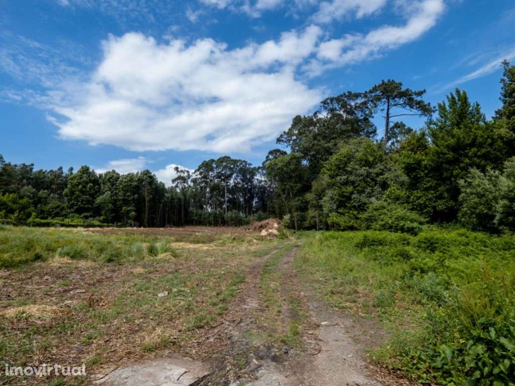 Terreno de 4 lotes para construção 28 moradias em V N Gaia - Grande imagem: 4/31