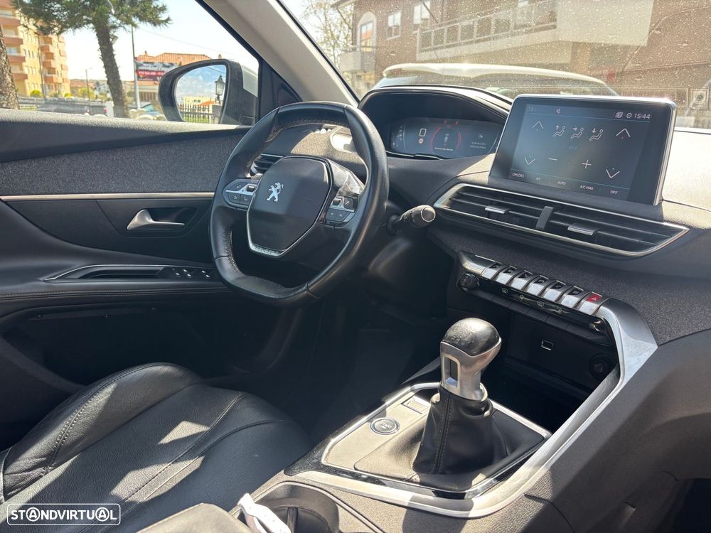 Peugeot 3008 1.5 BlueHDi Crossway - 11