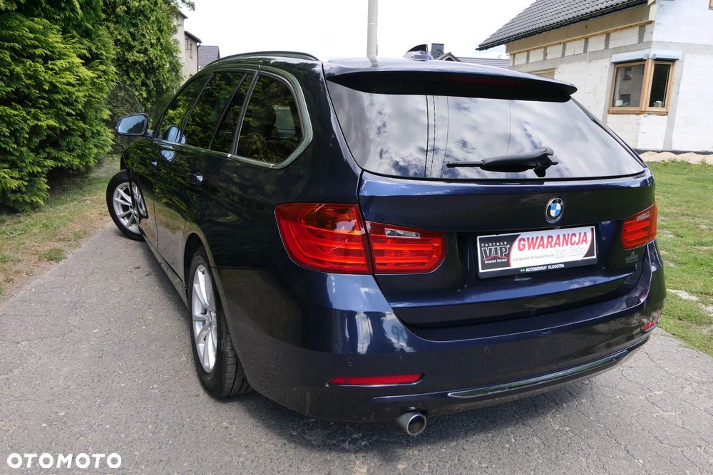 BMW Seria 3 320d Efficient Dynamics Luxury Line - 9
