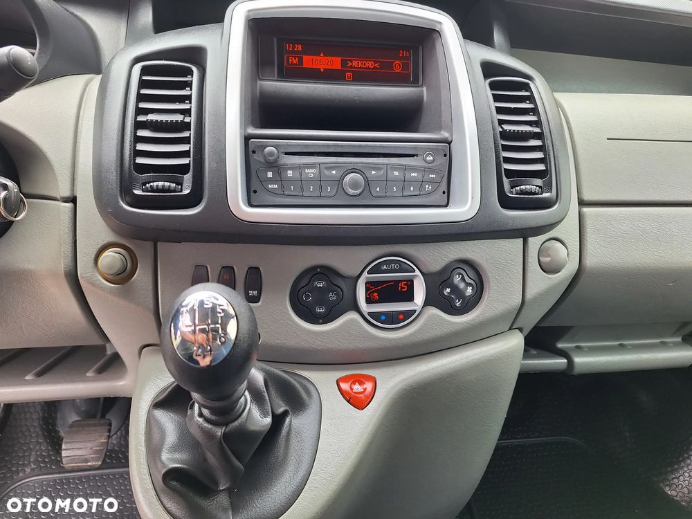 Renault Trafic FAP Grand Passenger Black Edition - 6