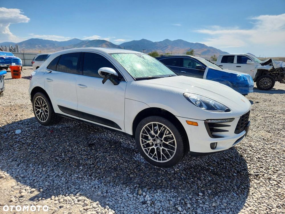 Porsche Macan S - 3