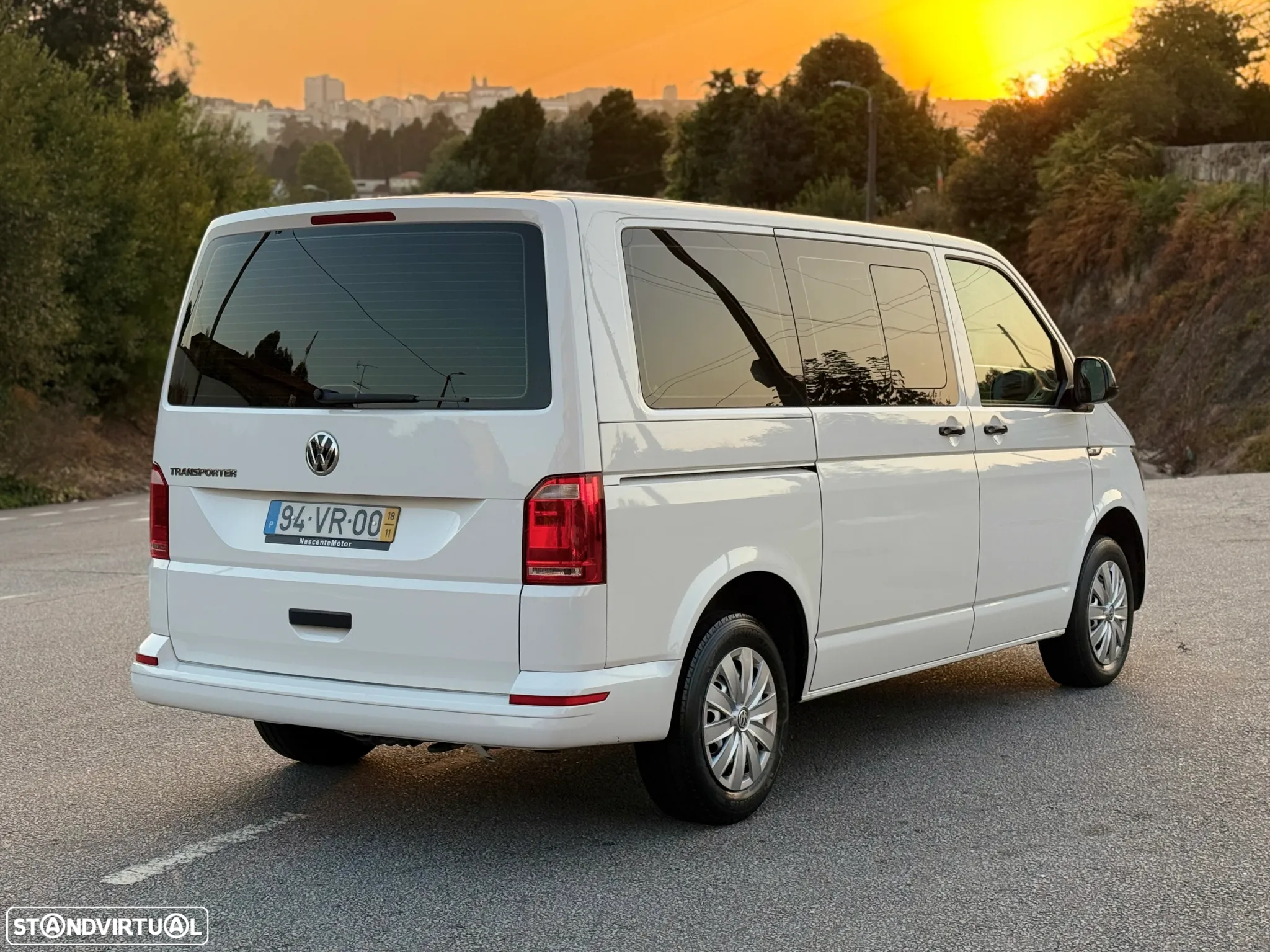VW Transporter 2.0 TDI BM Extra AC - 13