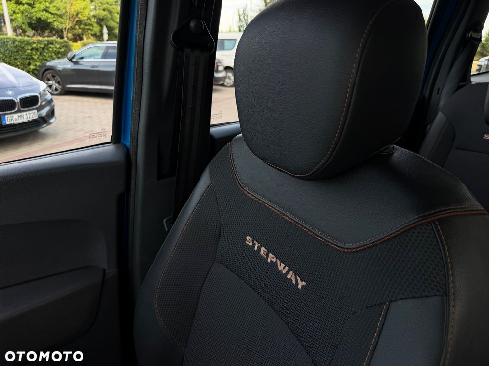 Dacia Lodgy TCe 115 Stepway - 9