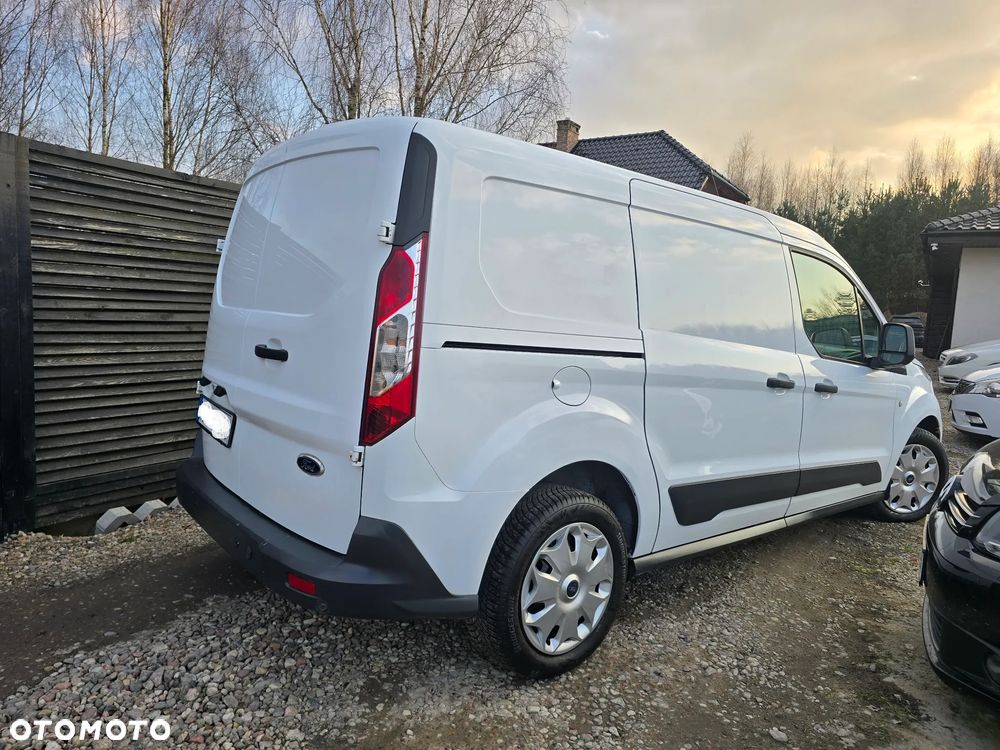 Ford Transit Connect - 4