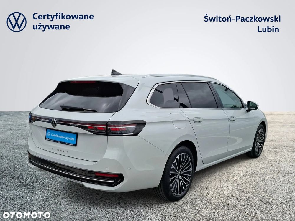 Volkswagen Passat Variant 2.0 TDI SCR DSG Elegance - 5