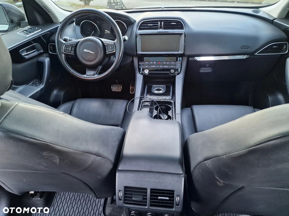 Jaguar F-Pace 2.0 i4P AWD Prestige - 6