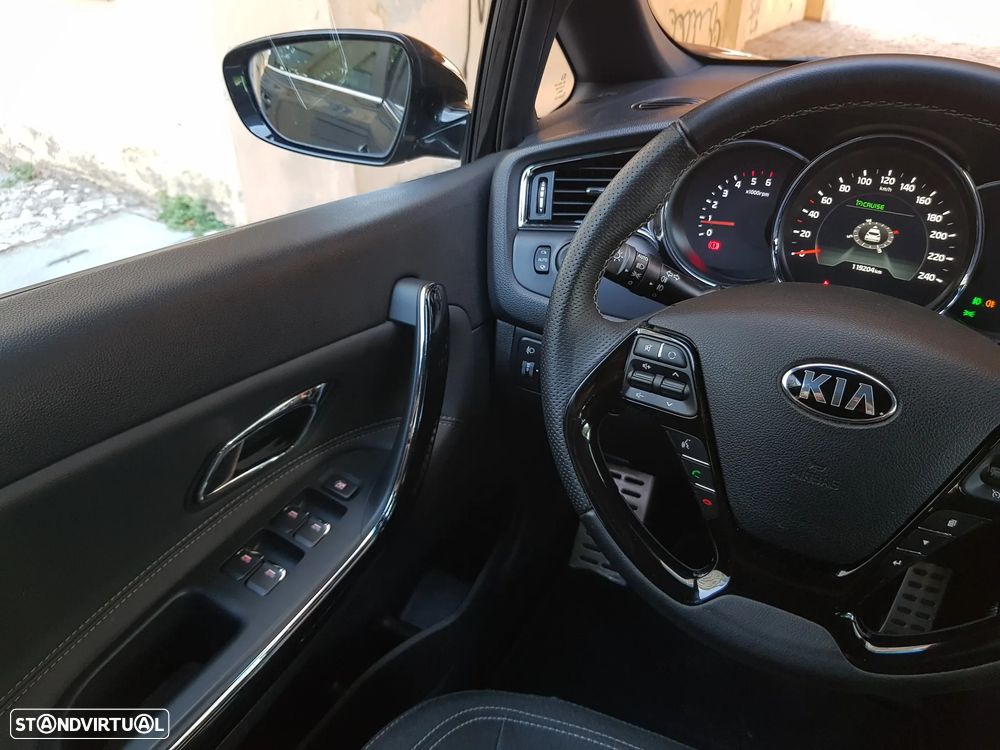 Kia Ceed SW 1.6 CRDi GT Line - 24
