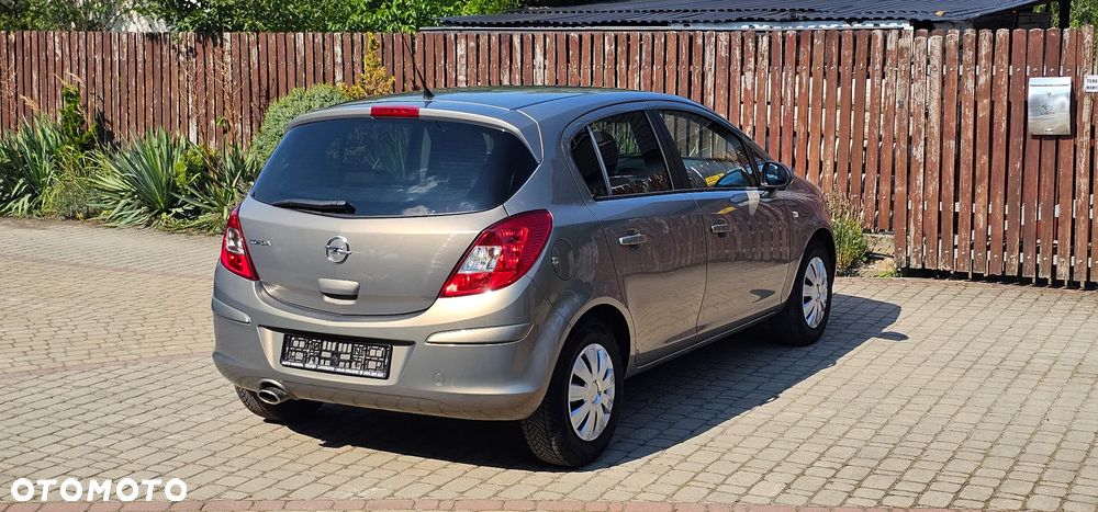 Opel Corsa 1.4 16V Satellite - 3