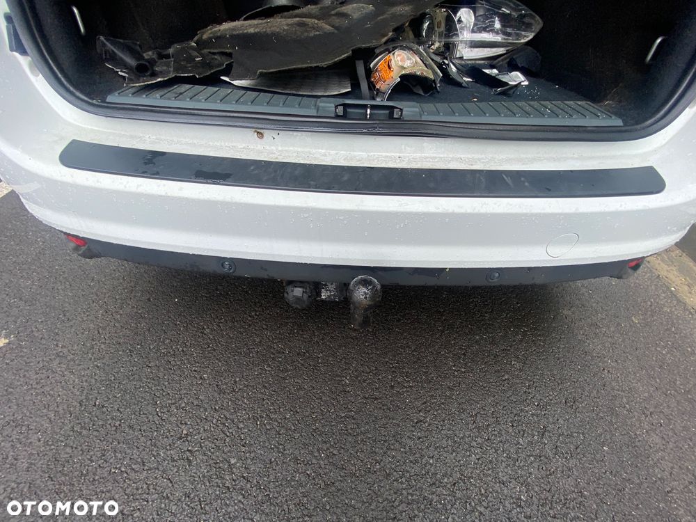 Ford Grand C-MAX 2.0 TDCi Titanium - 24