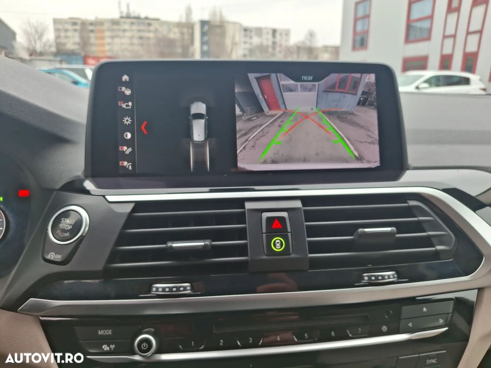 BMW X3 xDrive20d AT xLine - 28