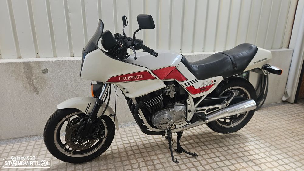 Suzuki GSX 750 ES - 1