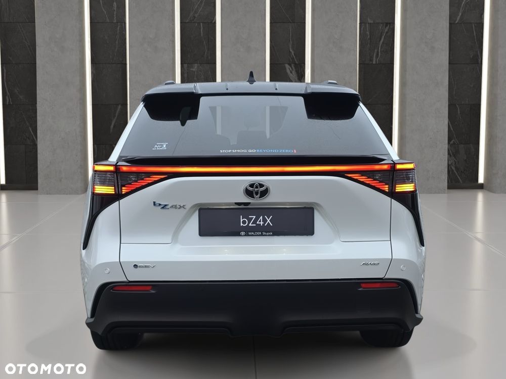 Toyota bZ4X 73.1kWh 4x4 Executive - 8