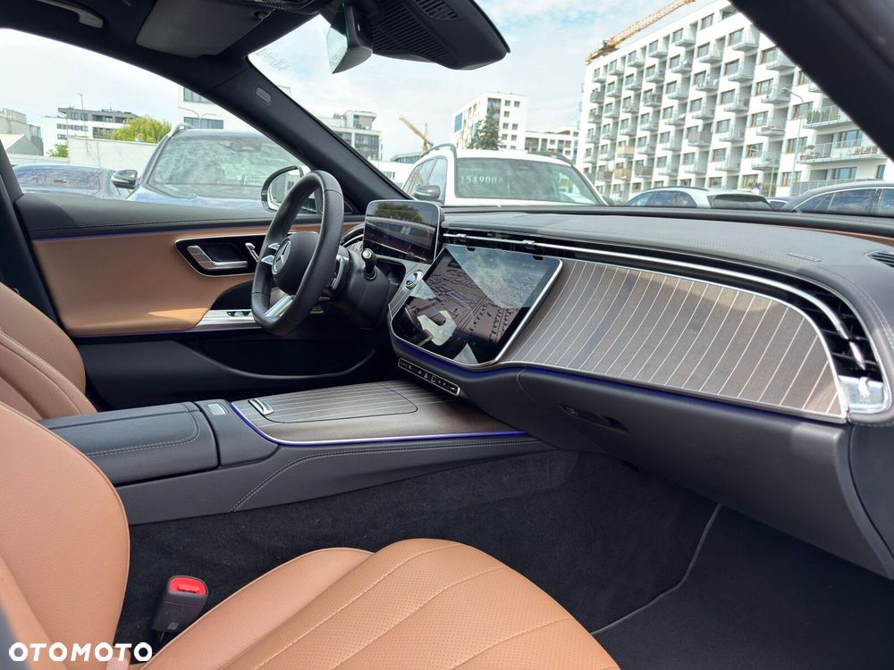Mercedes-Benz Klasa E 220 d mHEV 4-Matic AMG 9G-Tronic - 19