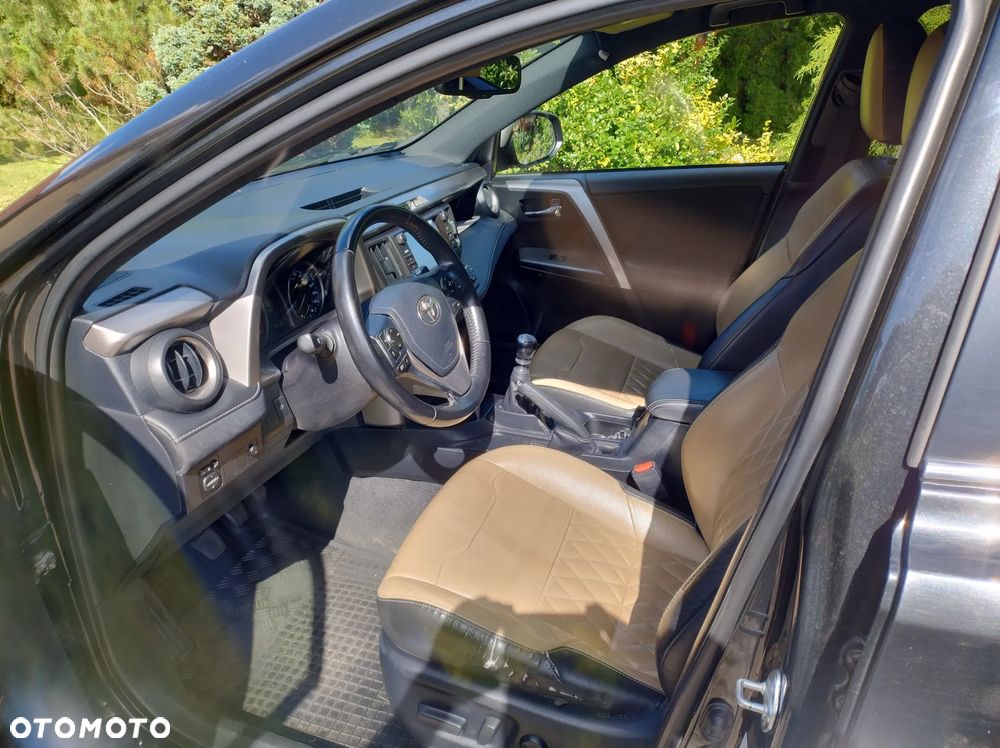 Toyota RAV4 2.0 D-4D Prestige 4x2 - 5