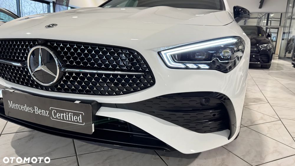 Mercedes-Benz CLA 200 AMG Line 7G-DCT - 7