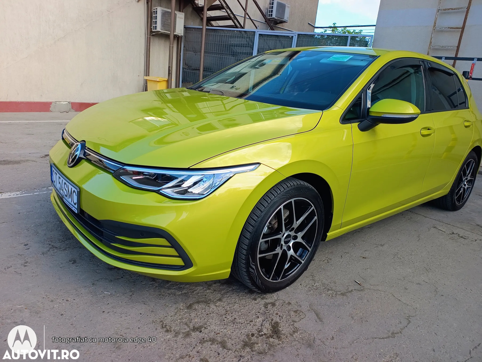Volkswagen Golf - 2