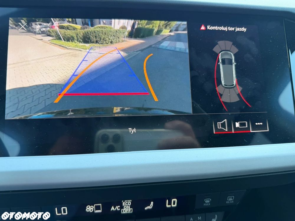 Audi Q4 e-tron 40 - 12