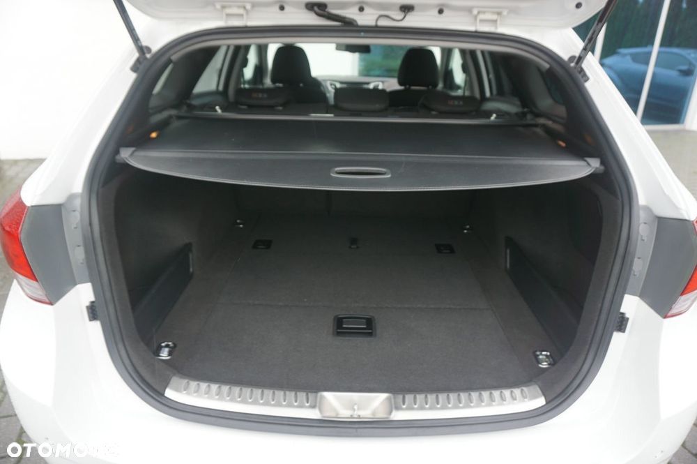 Hyundai i40 1.6 GDI Comfort - 22