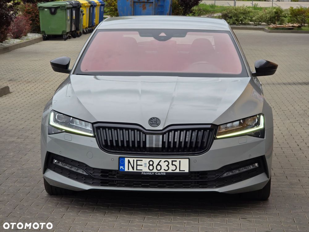 Skoda Superb 2.0 TDI SCR 4x4 Sportline DSG - 9