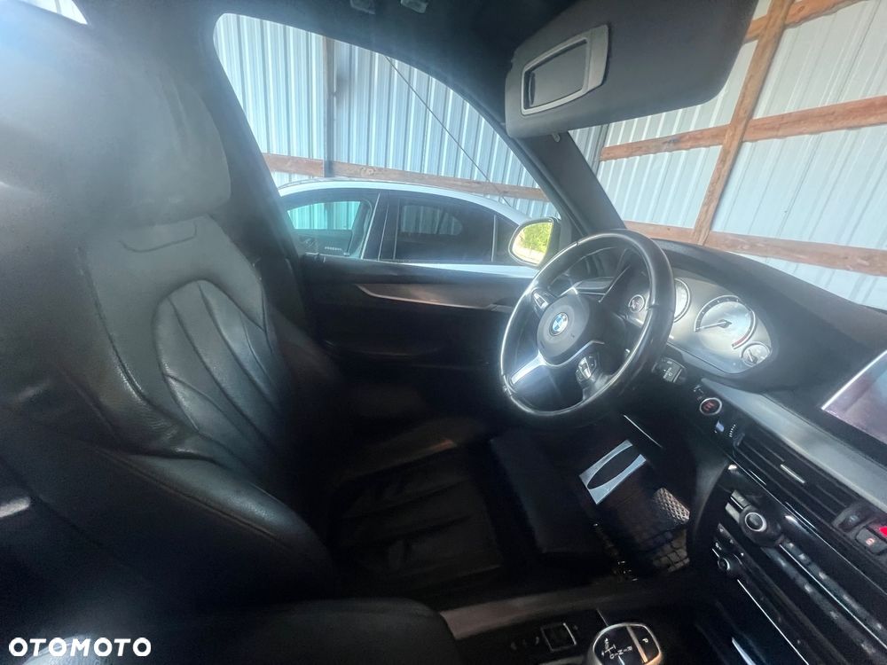 BMW X5 xDrive30d Sport-Aut - 26