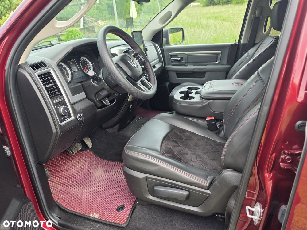 Dodge RAM - 4