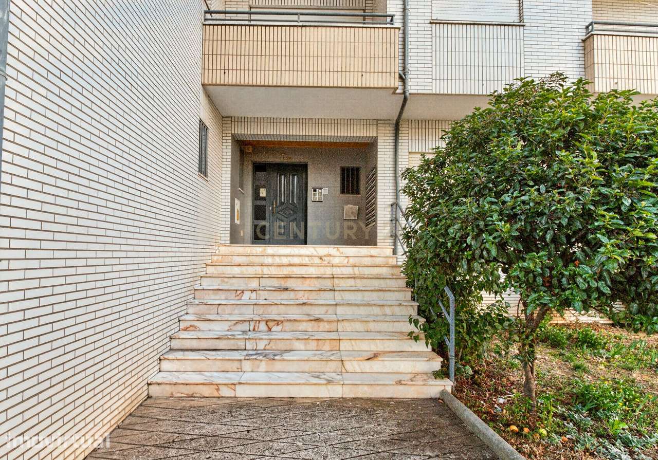 Apartamento T3 em Bragança com Vista e Varandas - Grande imagem: 3/31