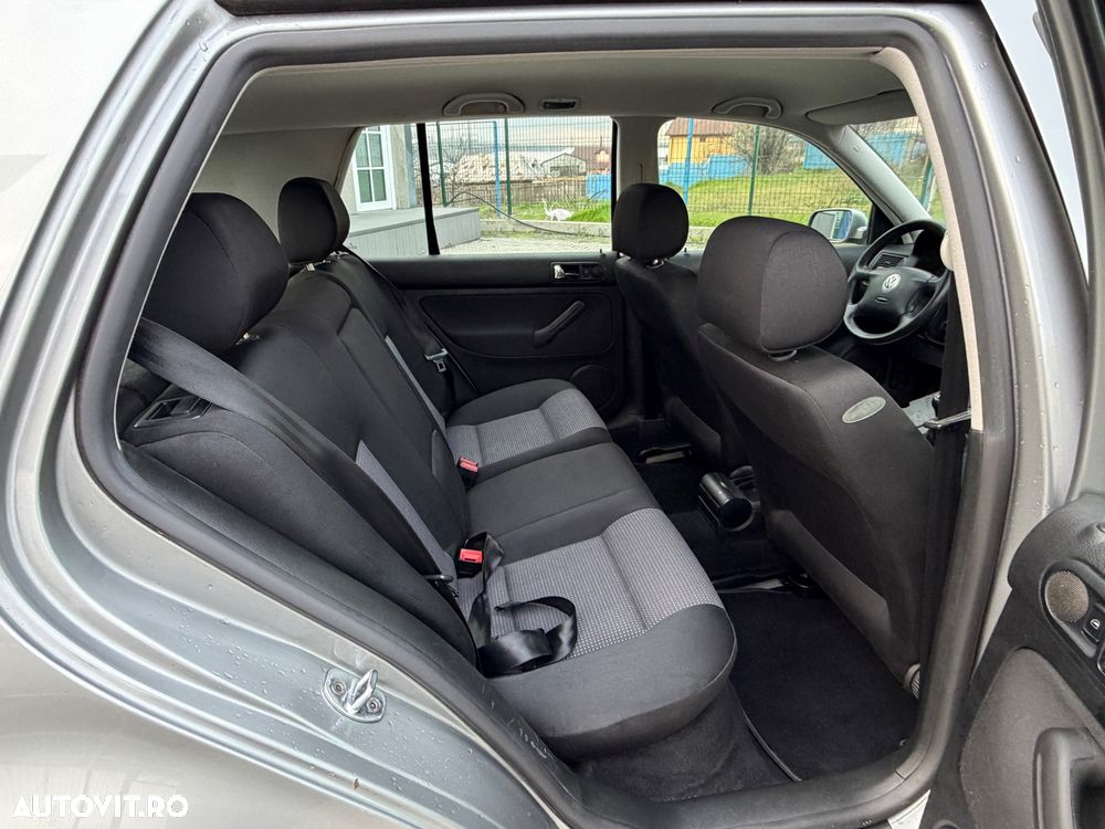 Volkswagen Golf - 26