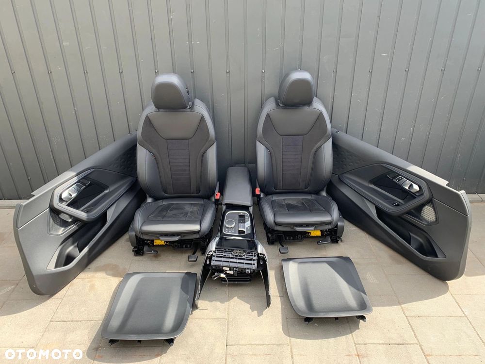 FOTELE TAPICERKA SKÓRA ALCANTARA M-PAKIET SPORTY MANUALNE BMW 2 G42 KOMPLET - 1