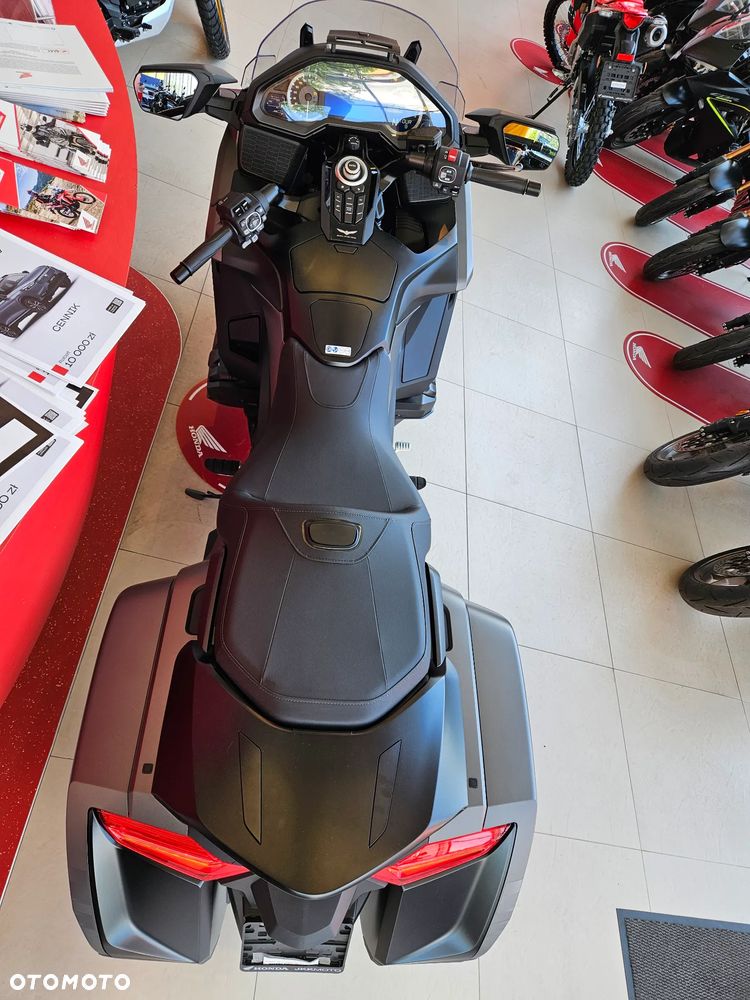 Honda GL - 13