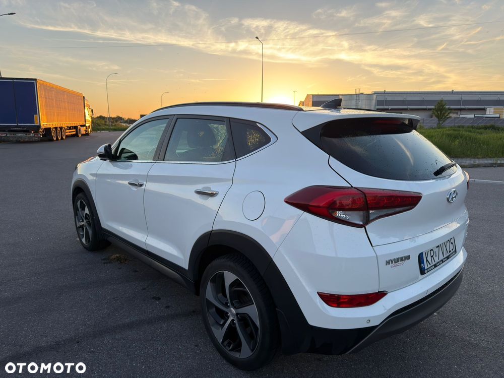 Hyundai Tucson 2.0 CRDI Style 4WD - 6