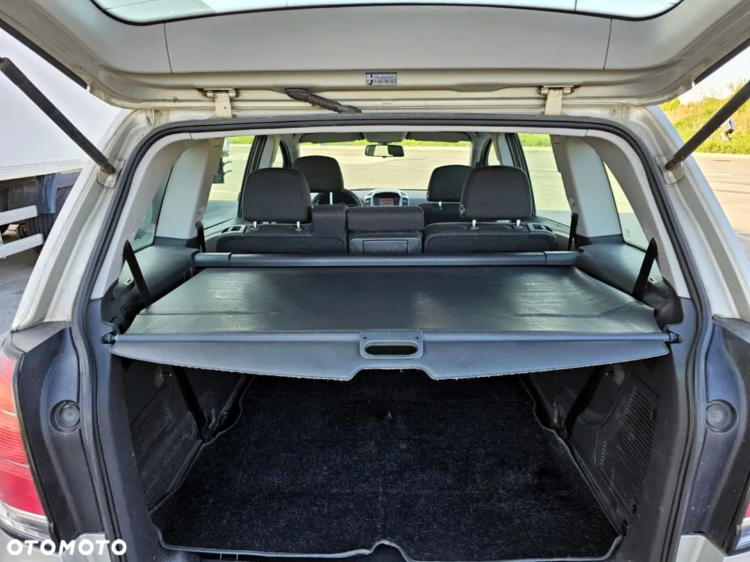 Opel Zafira 1.8 Cosmo - 27