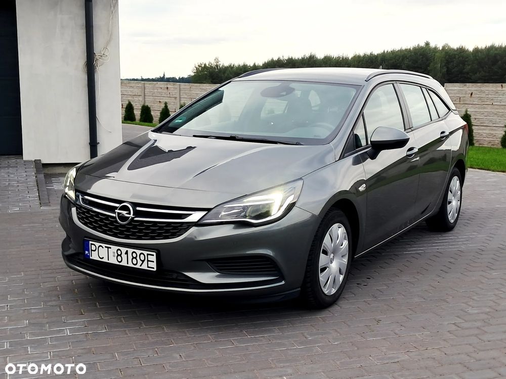 Opel Astra 1.6 CDTI Cosmo - 1