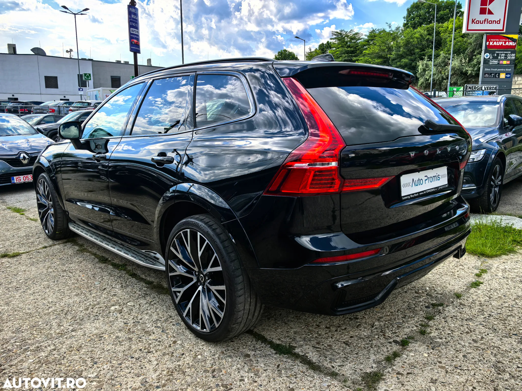 Volvo XC 60 B4 MHEV R-Design - 5