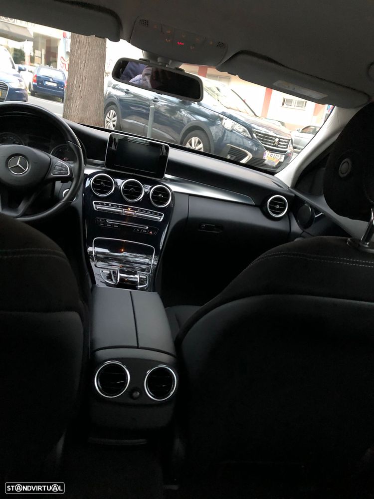 Mercedes-Benz C 200 - 11